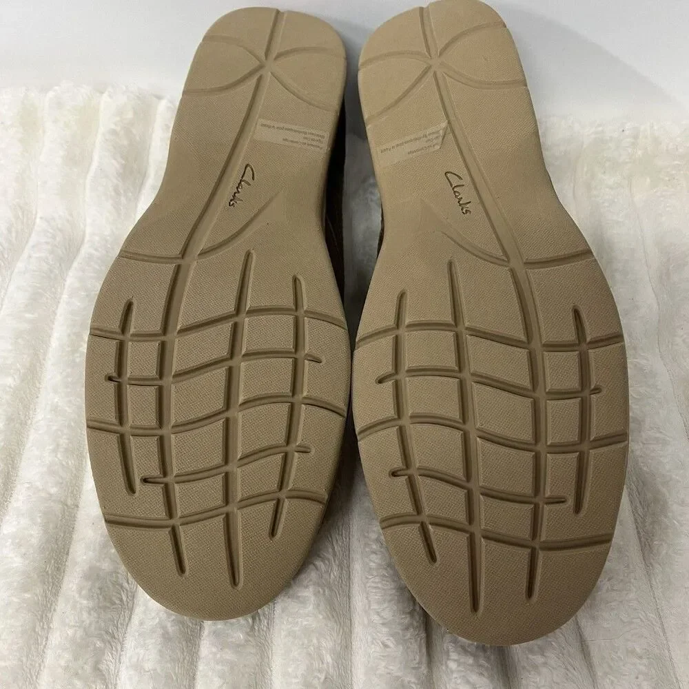 Clarks gently used