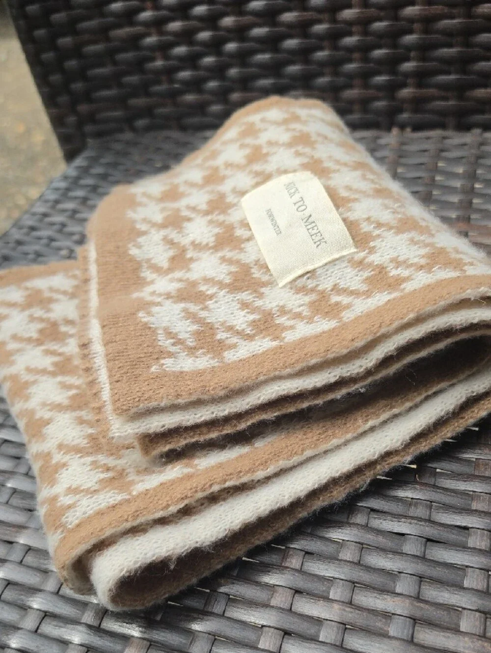 Nick to Meek soft knit