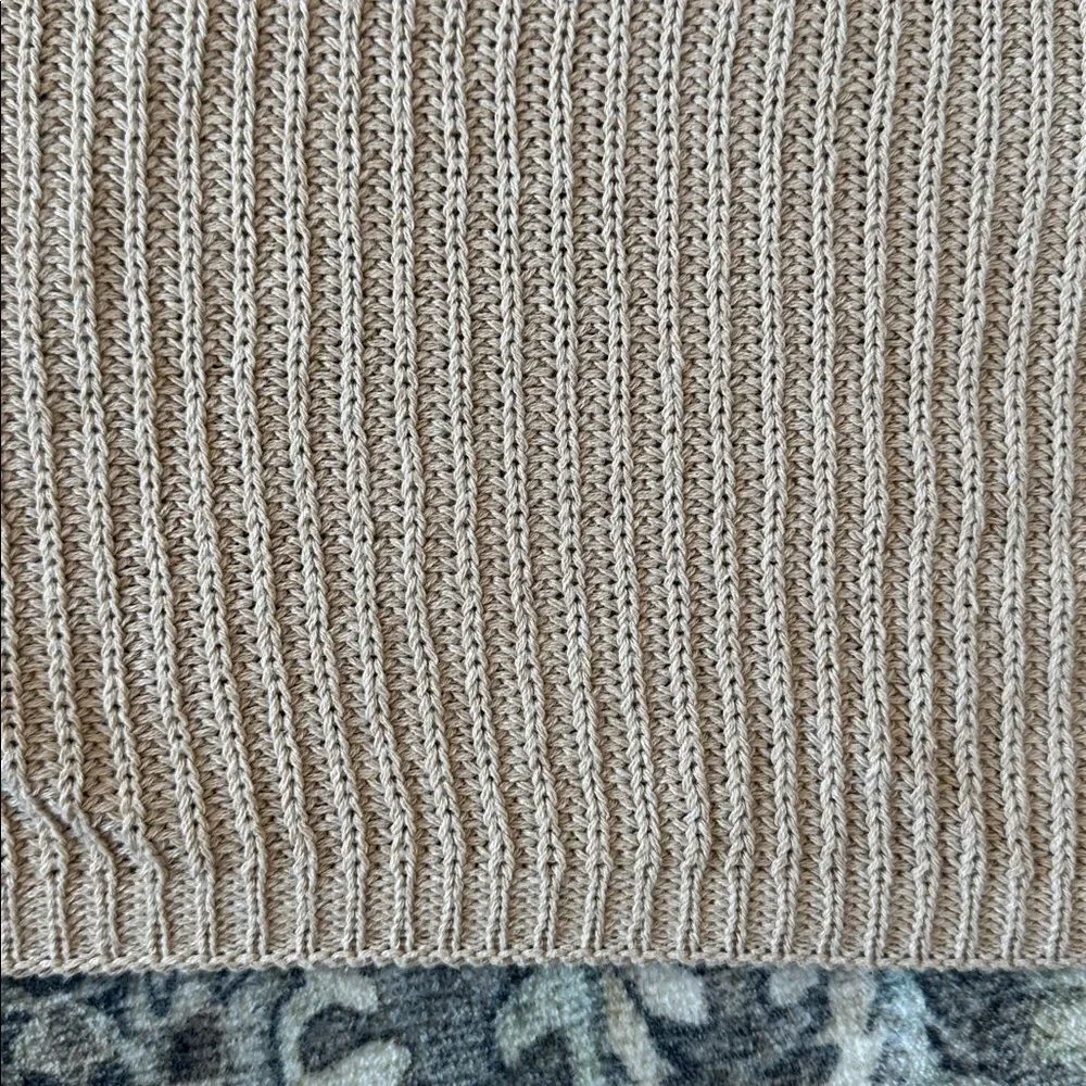 universal knitwears 49” great still