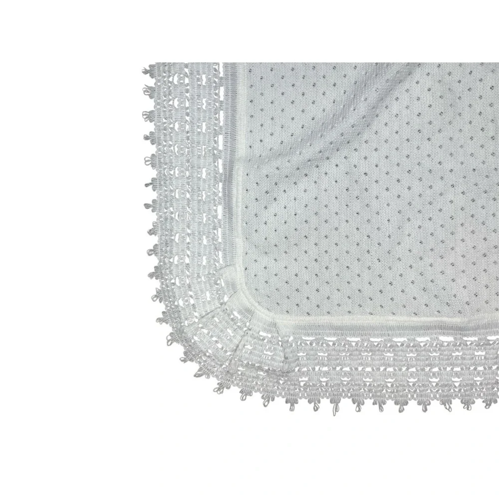 Renzo lace blanket edged