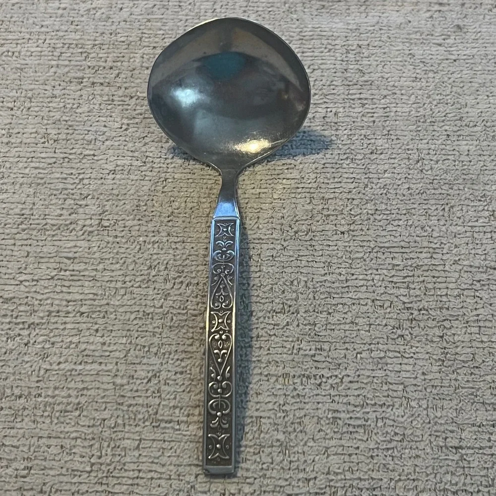 Vintage Orleans ORL59 Stainless Korea Gravy Sauce Ladle Ornate‎