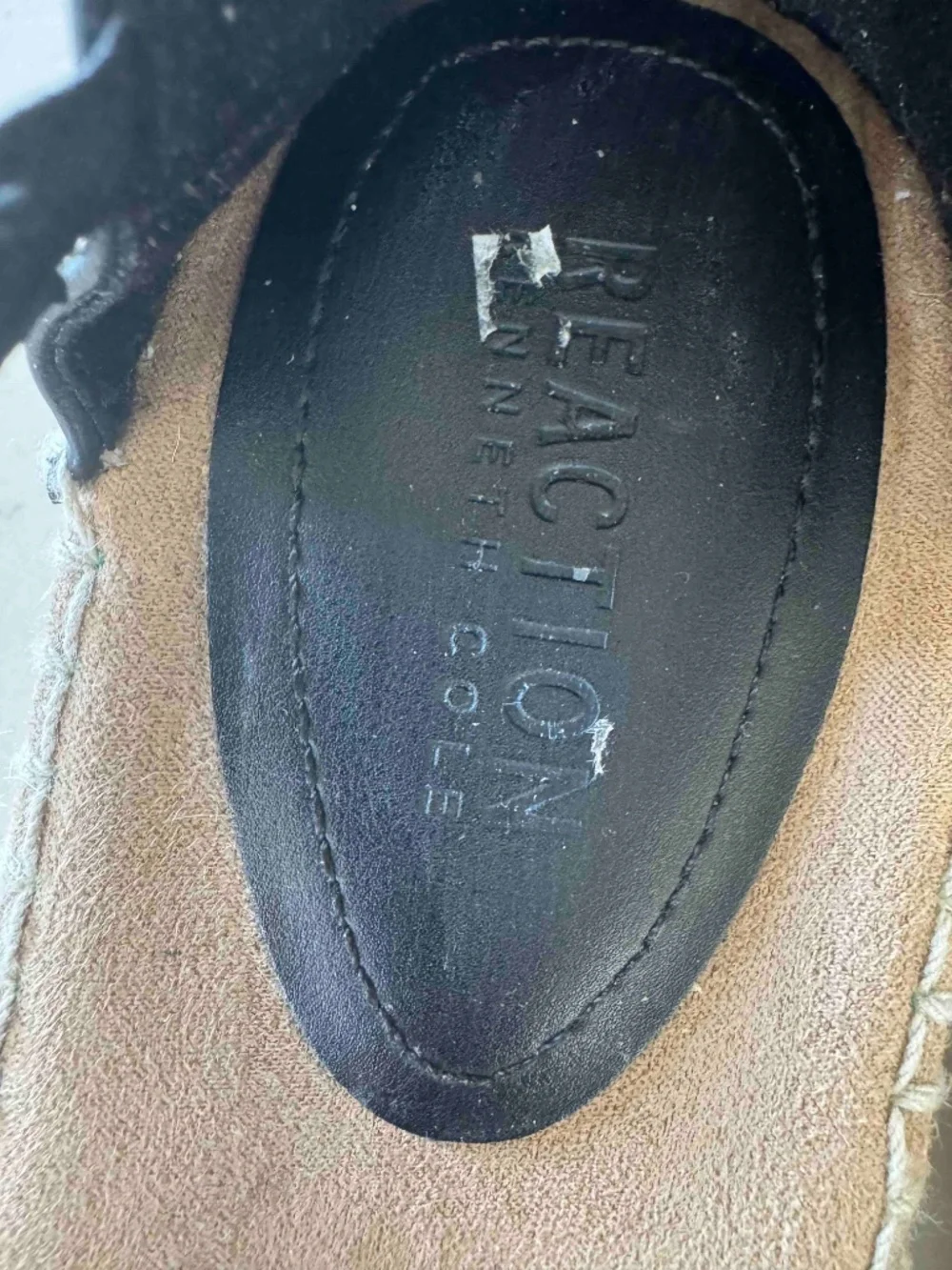 Kenneth Cole Reaction kenneth elastic never