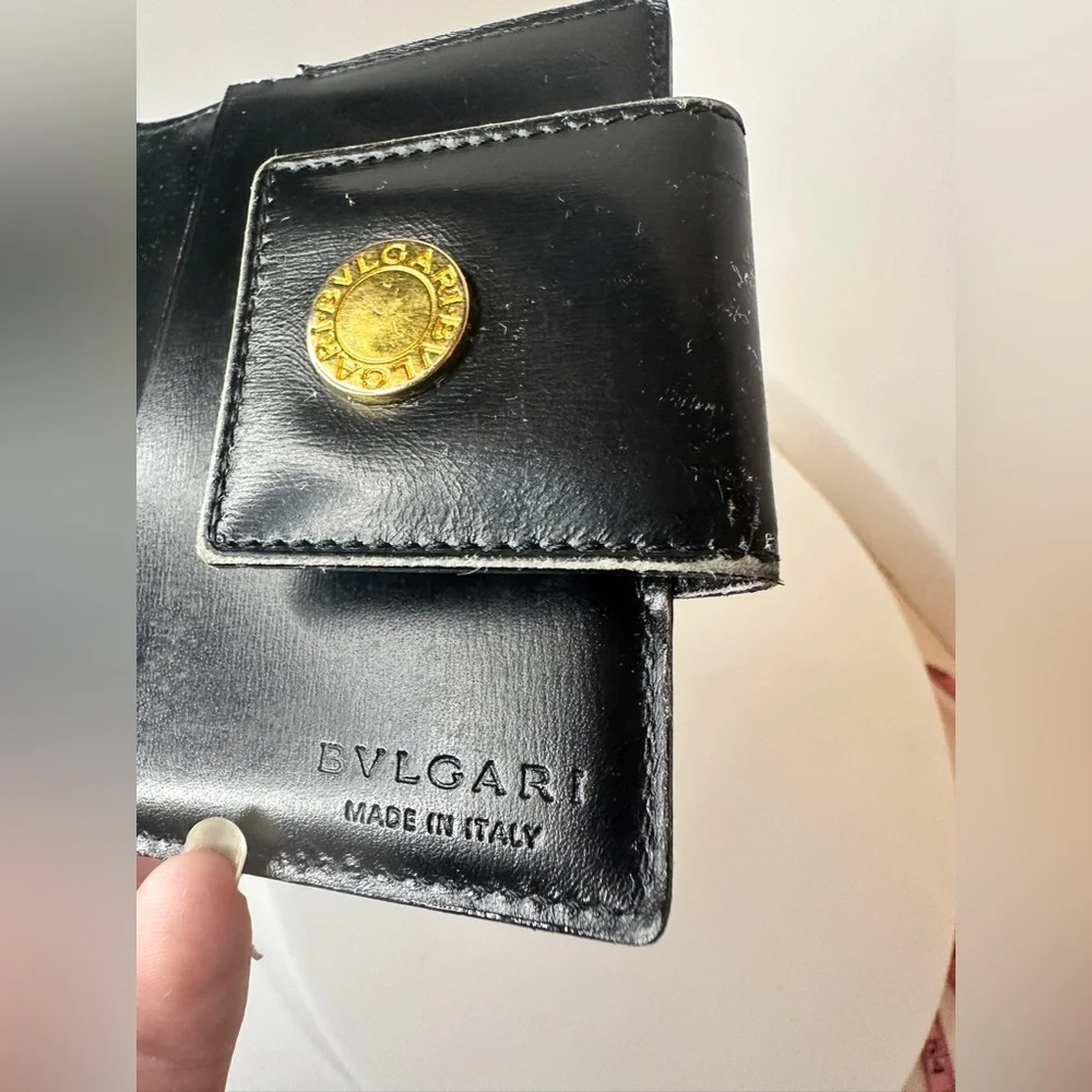 BVLGARI tear rubbing