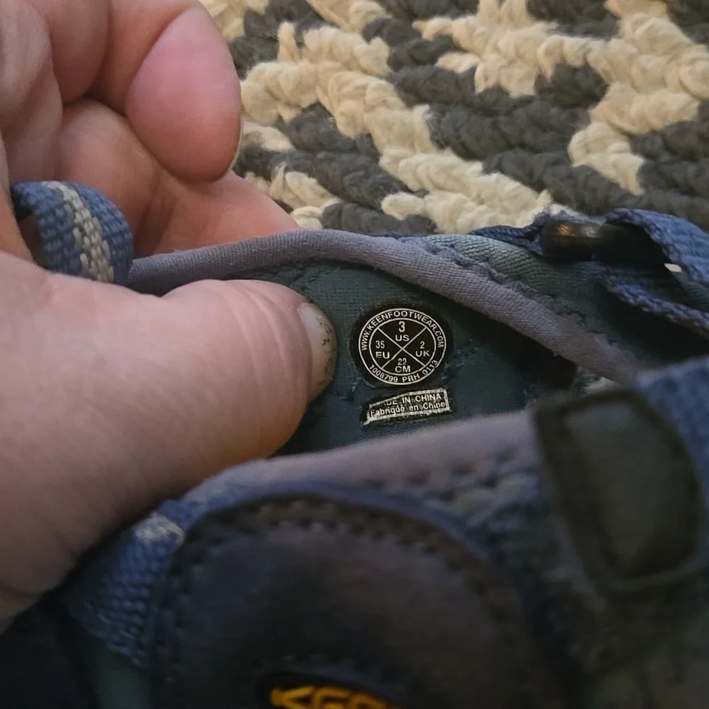 Keen durable navy