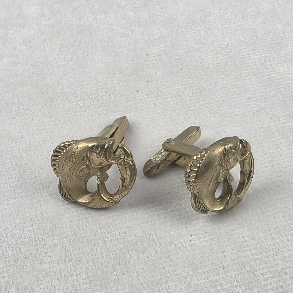 None elegant gold