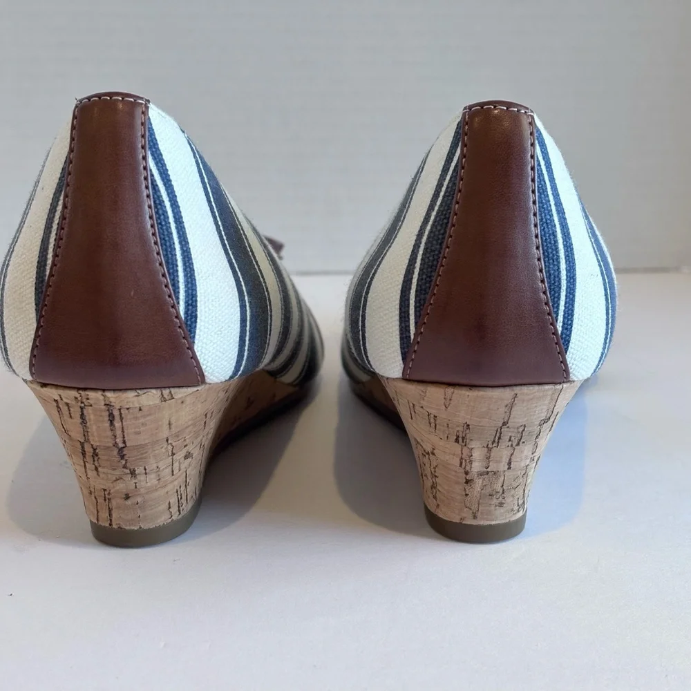 Kelly & Katie approximate heel