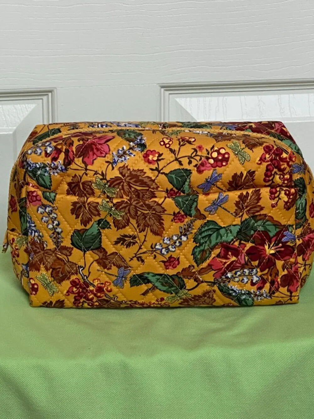 VERA BRADLEY X GILMORE GIRLS show your