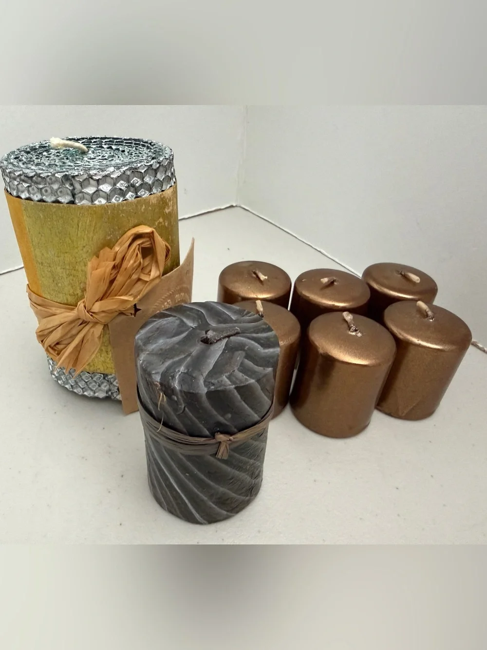 🩶🤎💛DOE A DEAR Beeswax Candle🕯️Lot of 8 NEW Glass Heart Shape Bowl NWT