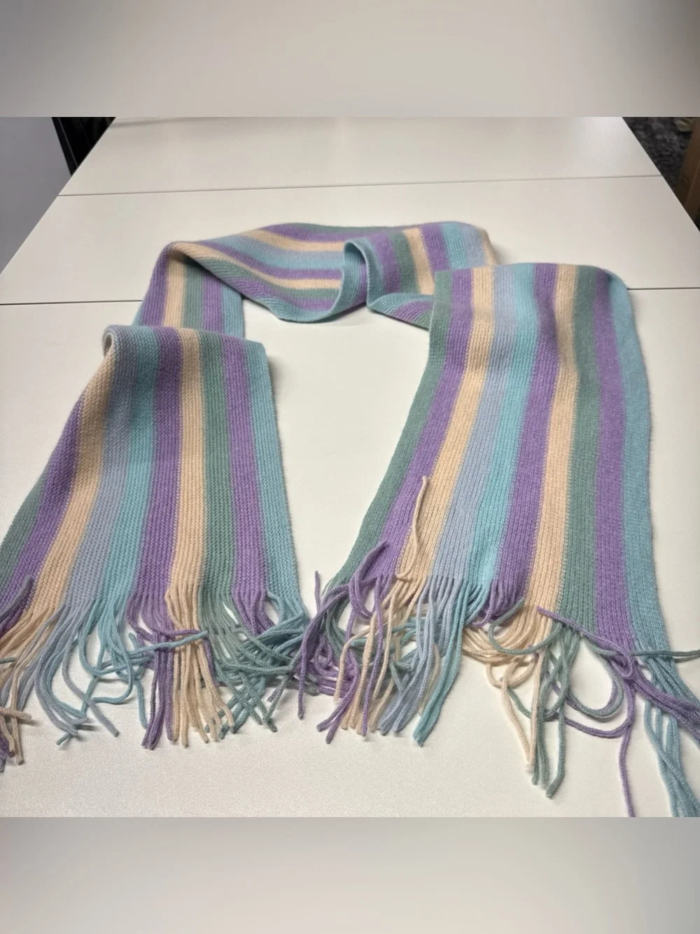 Mc Kennas scarf excellent
