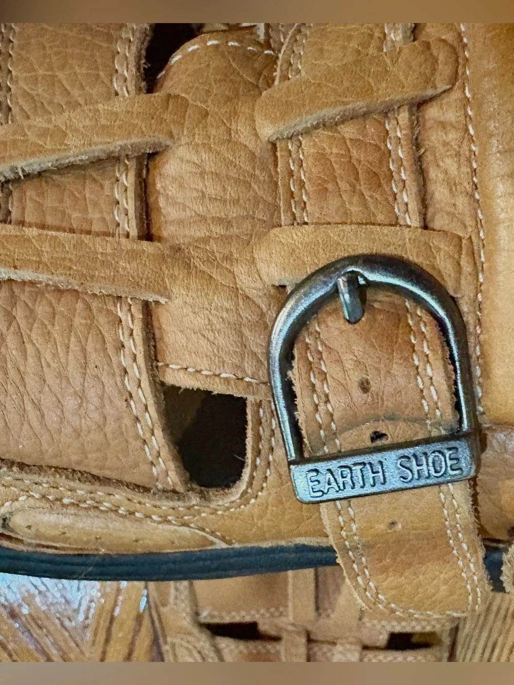 Earth Shoes loop snug play