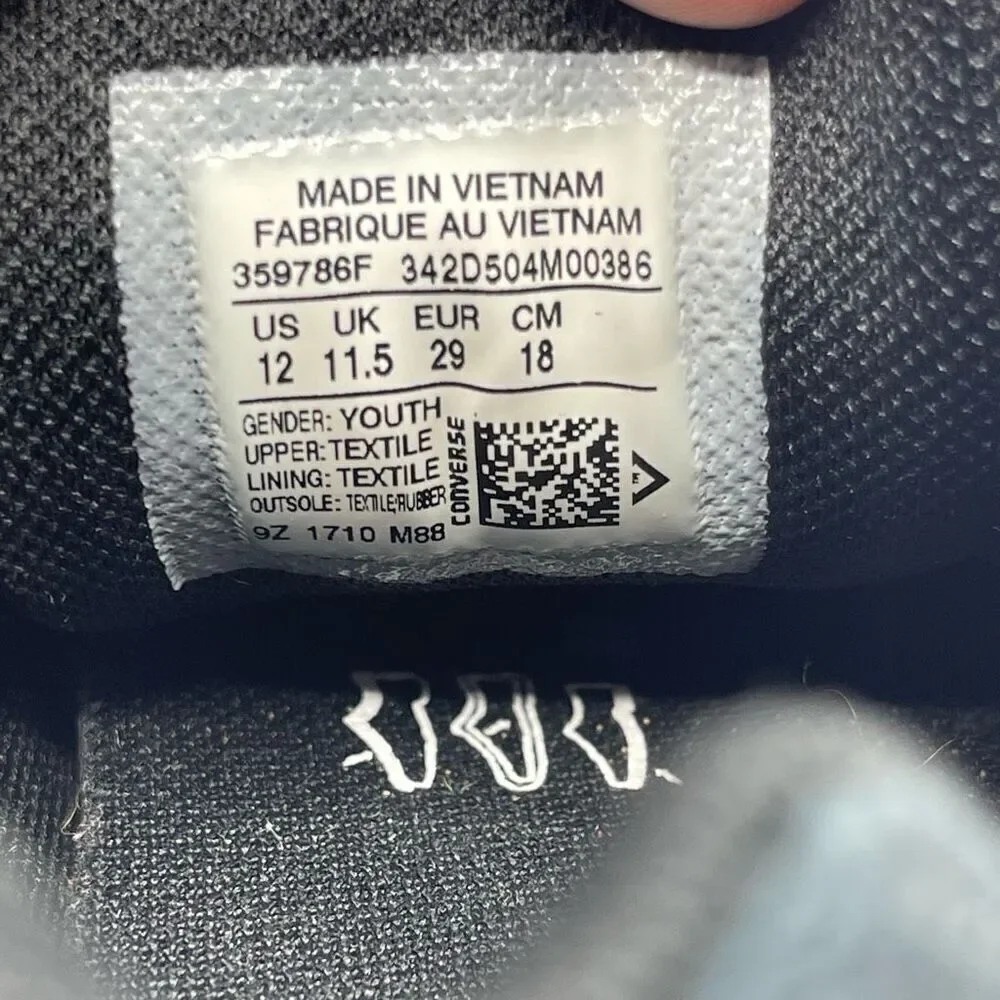 Converse preowned good