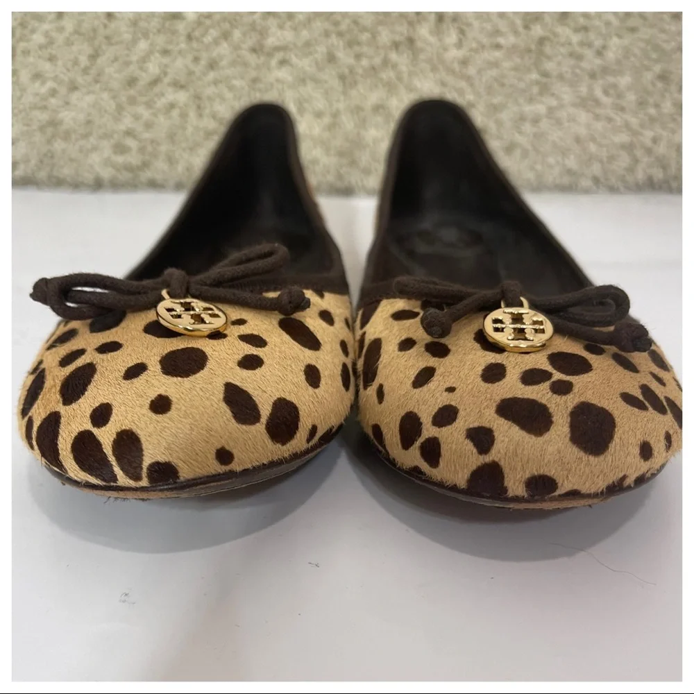 Tory Burch noted soles decorative