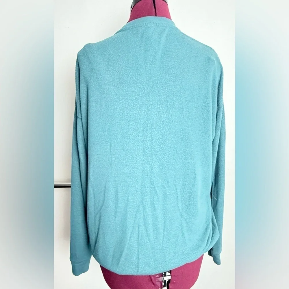 ALO Yoga soft light