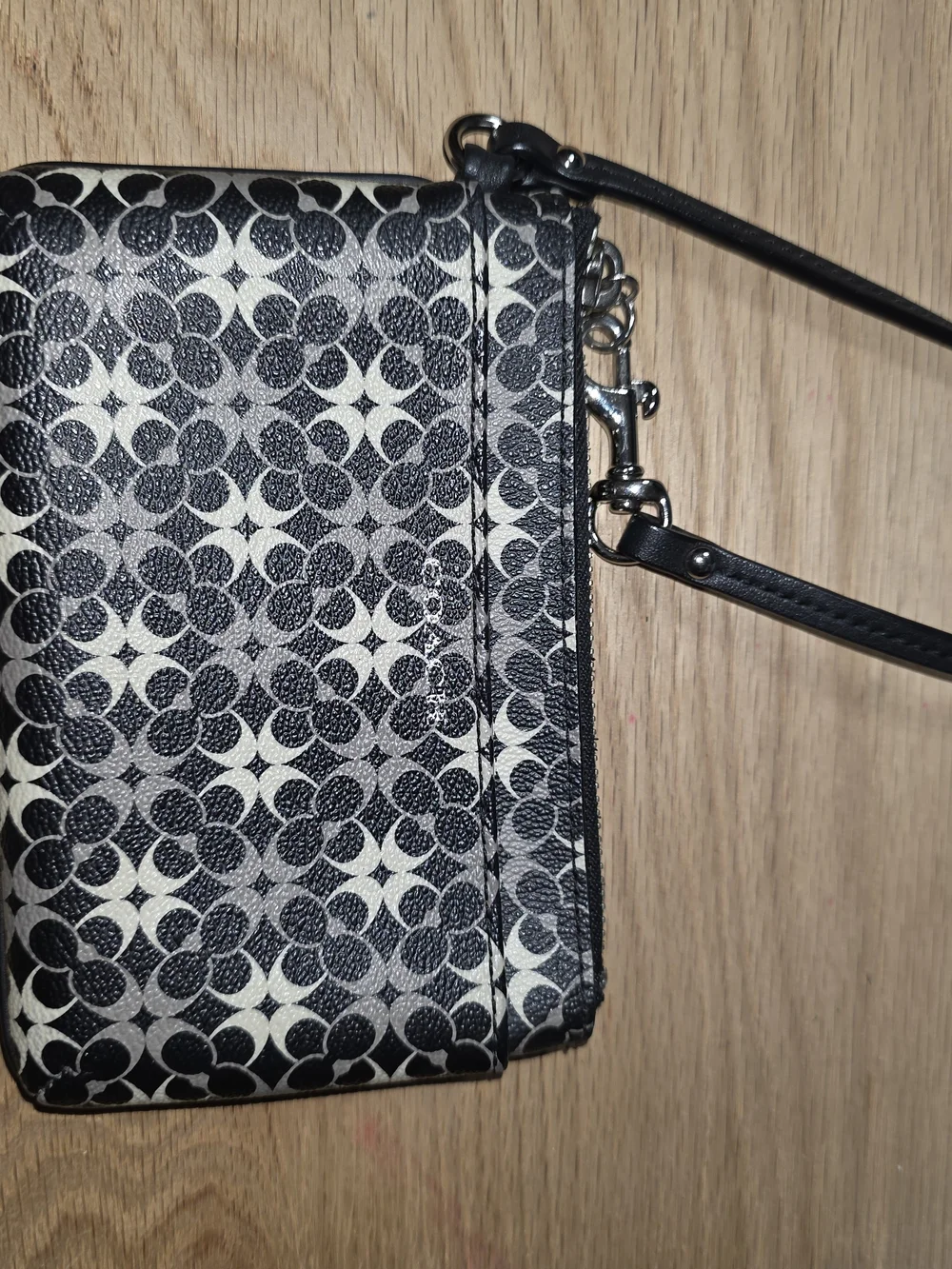 Coach Black and Cream Signature Wristlet