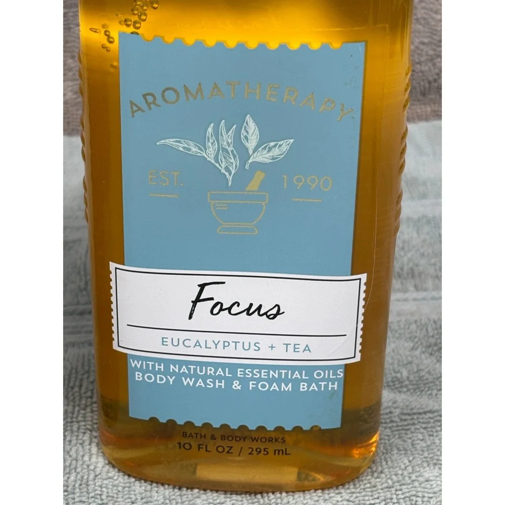 Bath & Body Works Aromatherapy Focus Eucalyptus Tea Lotion & Body Wash‎ Set