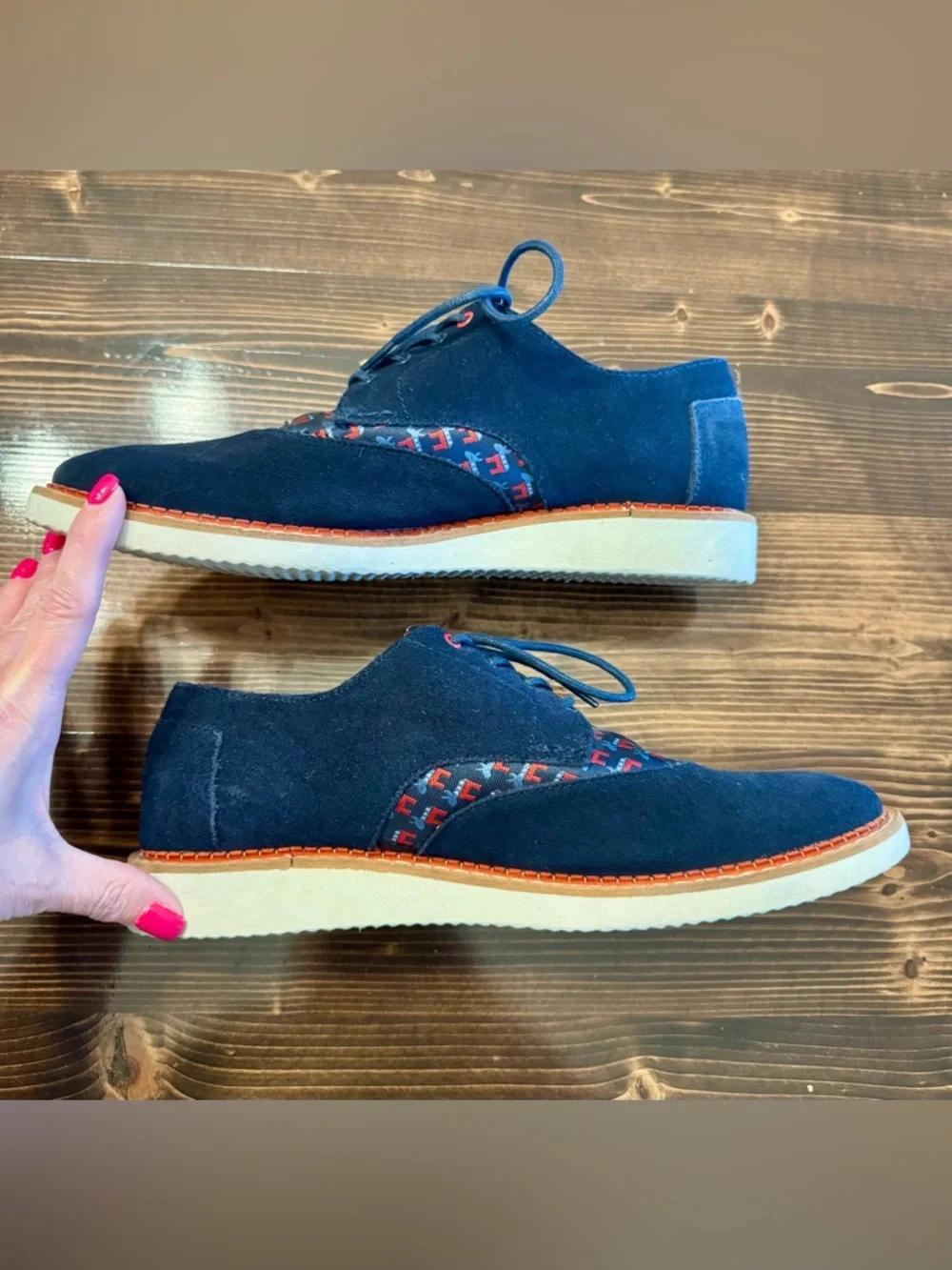 Toms suede derby