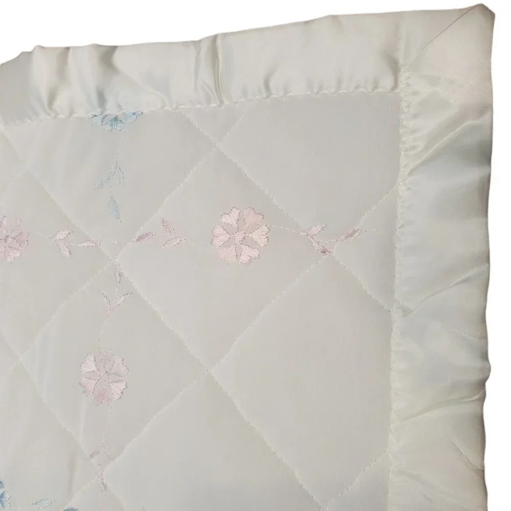 Vintage White Quilted Floral Embroidered Baby Comforter Blanket Satin Trim 48x35