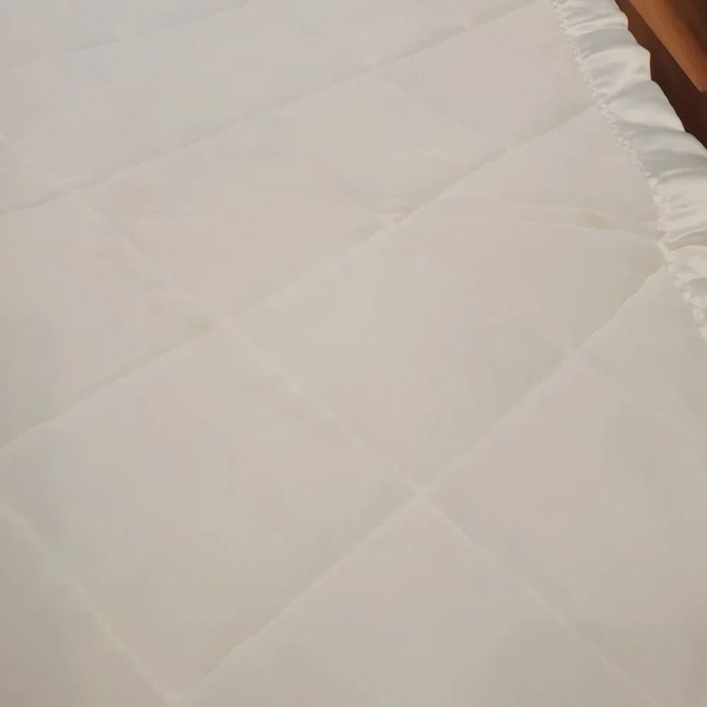 Vintage white quilted