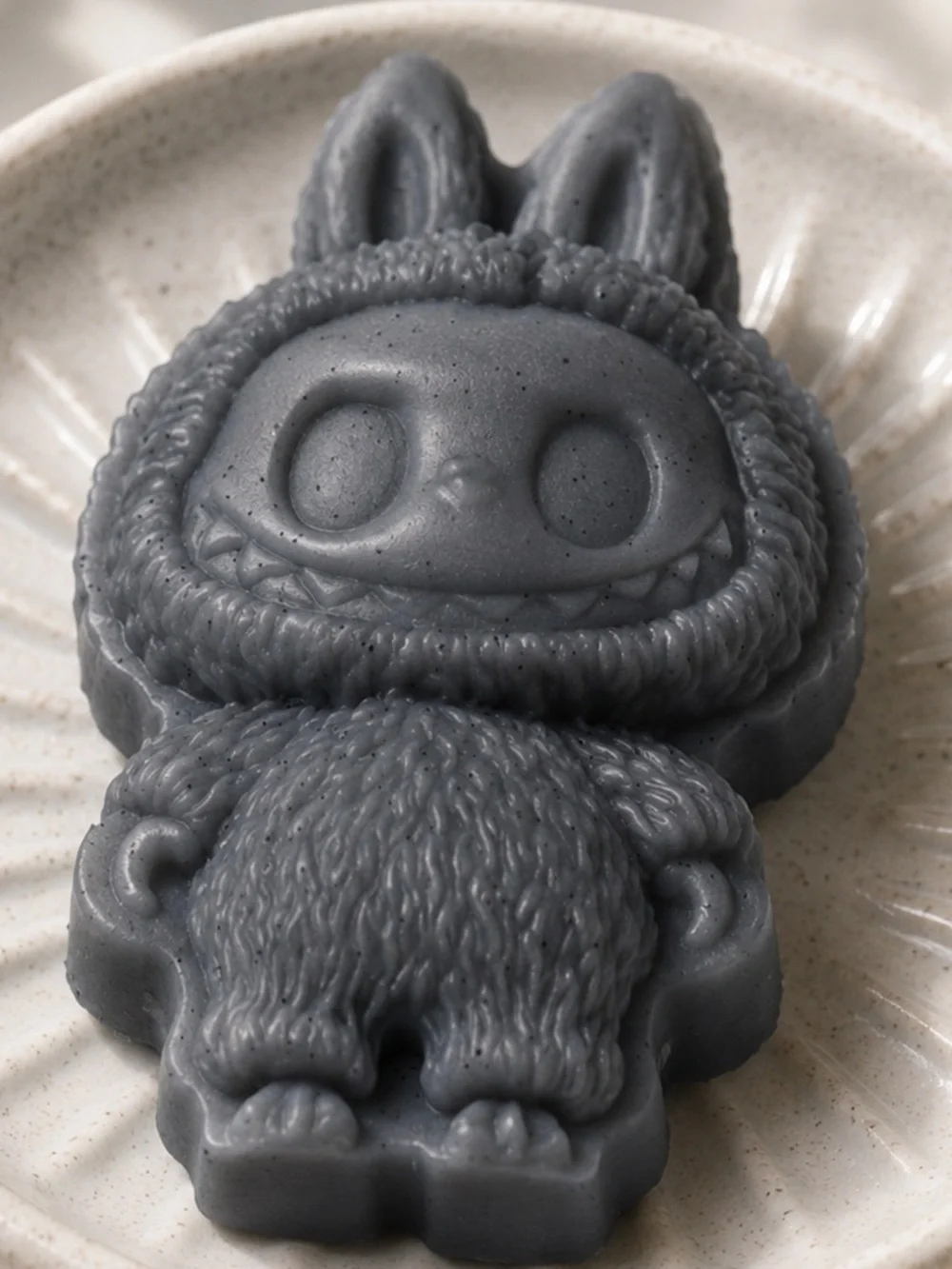 Labubu detailed shape or