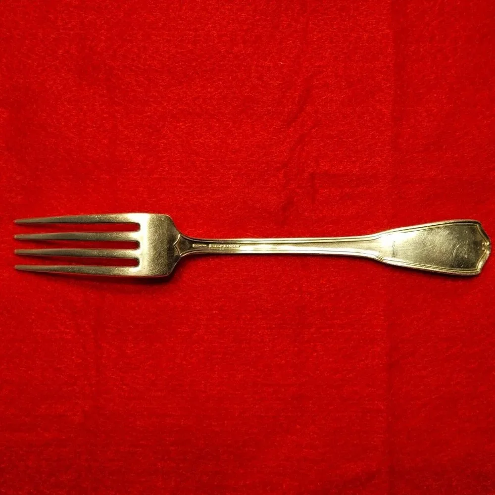 Reed & Barton manufacturer 	reed