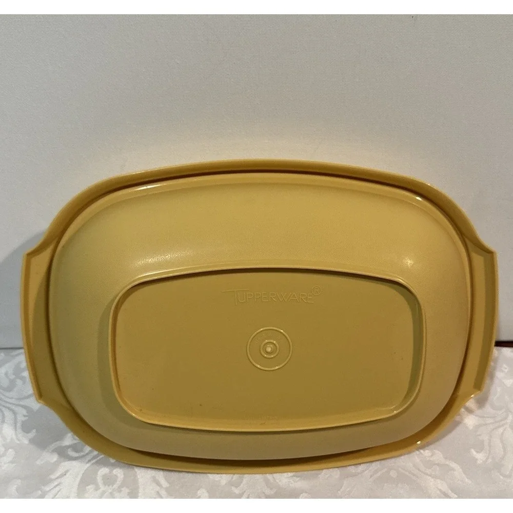 Tupperware vintage harvest