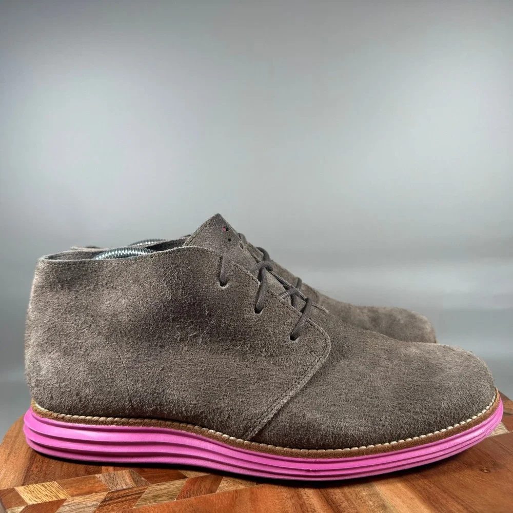 Cole Haan Lunargrand Chukka Mens 9 Gray Suede Pink Lunarlon Sole Boots C11186