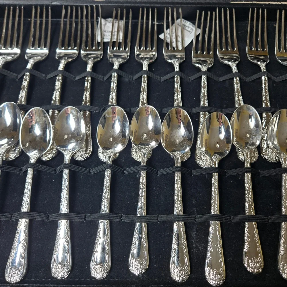 Wm Rogers & Son Enchanted Rose Silverplate Flatware 51 pc Service for 12 Case