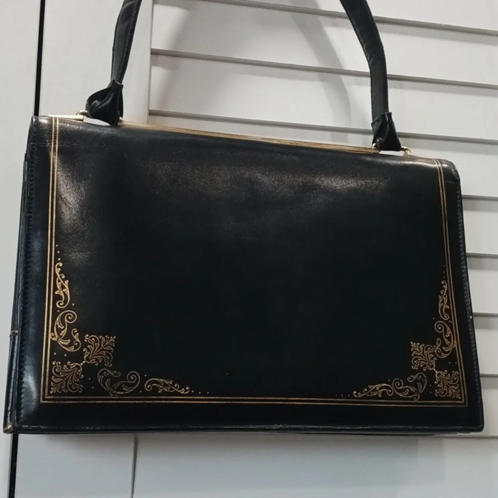 Scuola del Cuoio sleek black