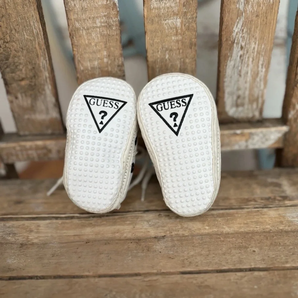 Guess product pair