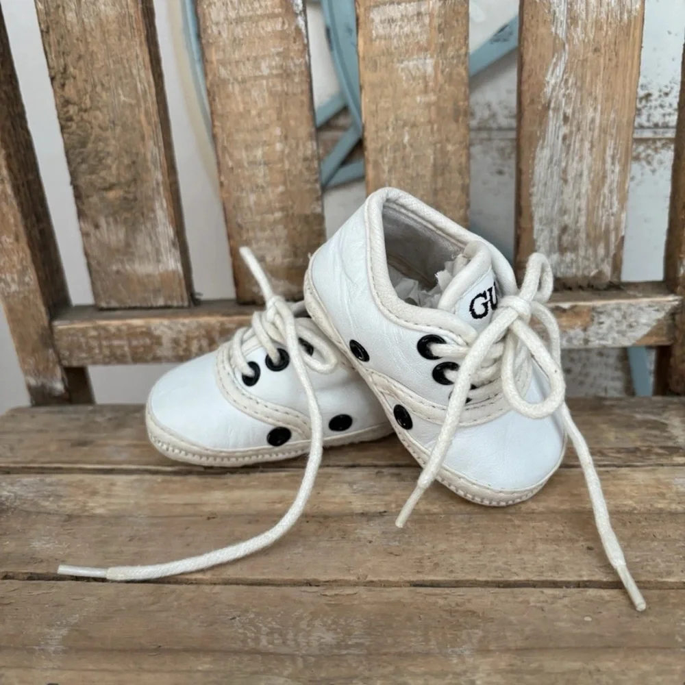 Guess product pair