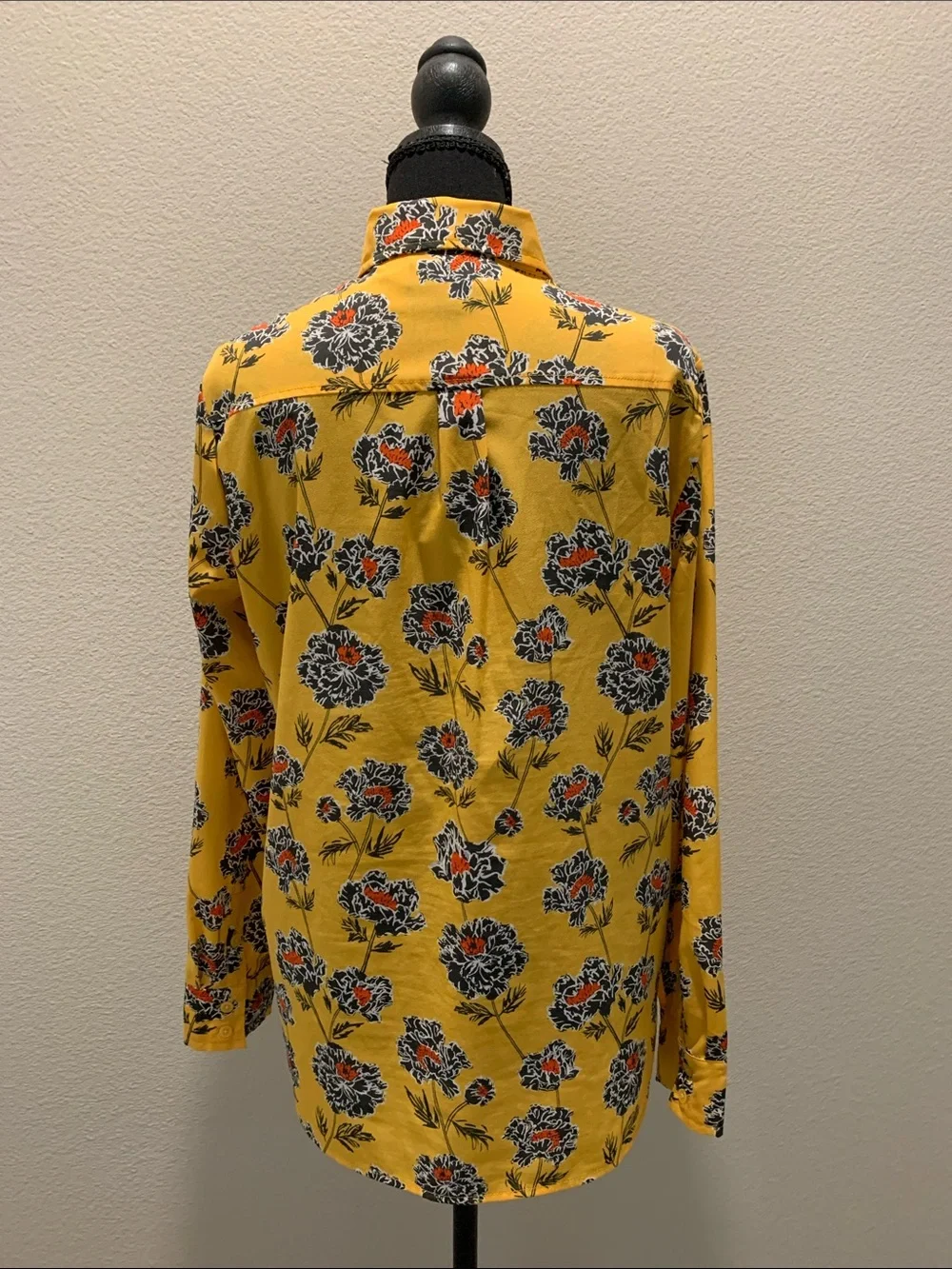 Banana Republic vibrant yellow
