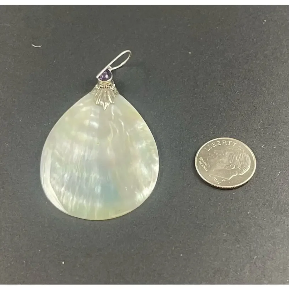 Unbranded mother pearl