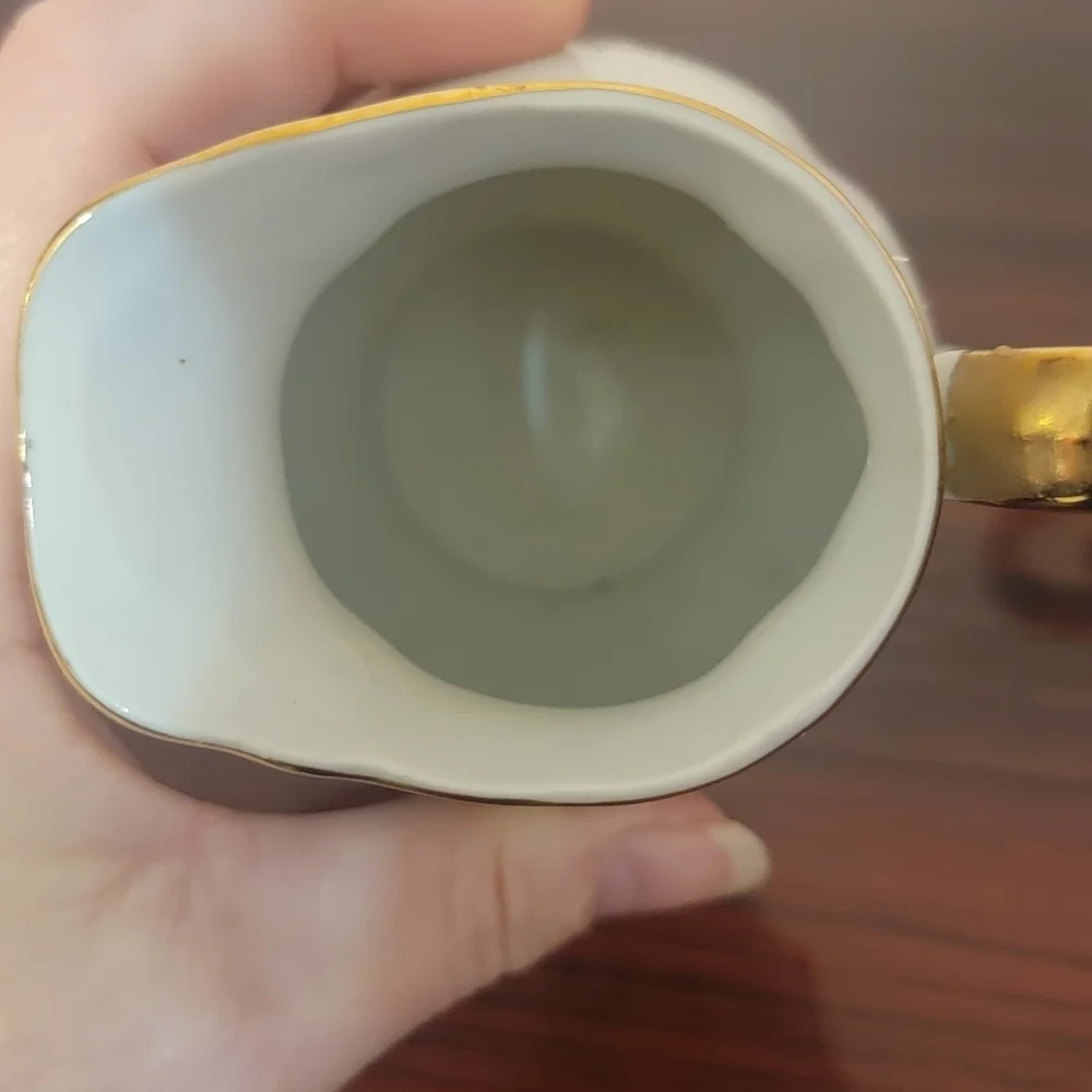 Lefton china hand