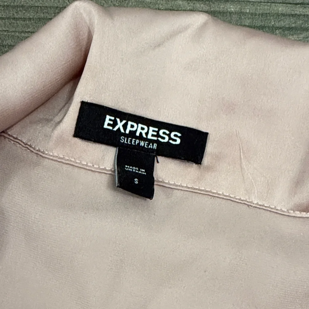 Express faux silk