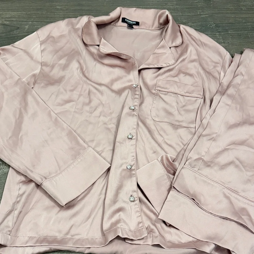 Express faux silk