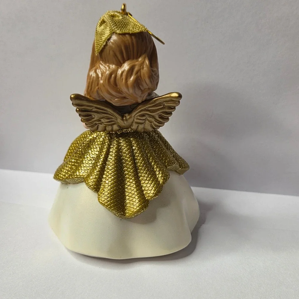 Hallmark keepsake ornament