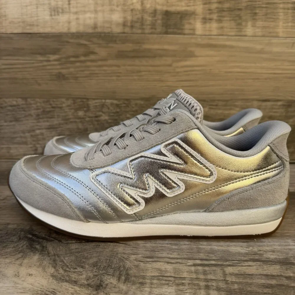 Skechers hands free