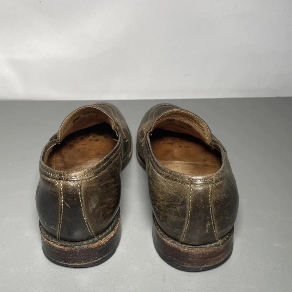 Frye distressed oiled