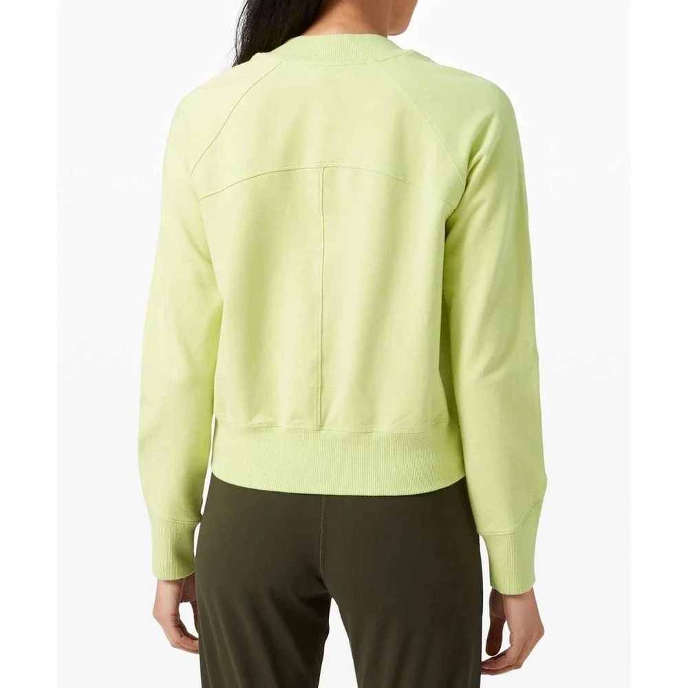 lululemon athletica excellent no