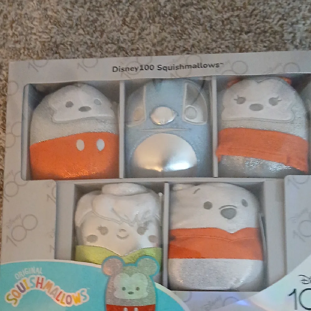 Disney Squishmallows 100 Anniversary Set