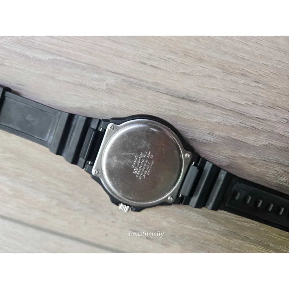 Casio Watch Mens Diver Style White‎ Dial Day Date Black Resin Sport Quartz Y2K