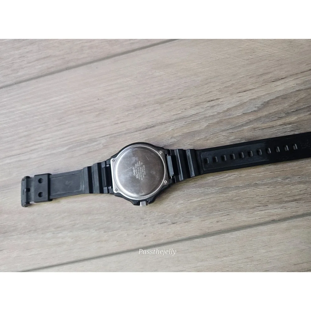 Casio Watch Mens Diver Style White‎ Dial Day Date Black Resin Sport Quartz Y2K