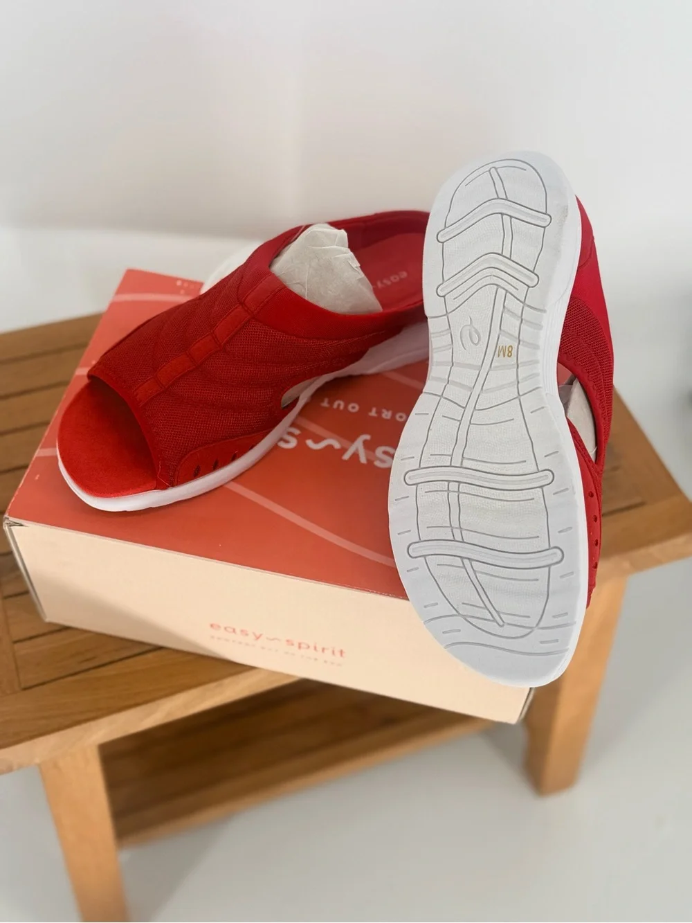 Easy Spirit bold red
