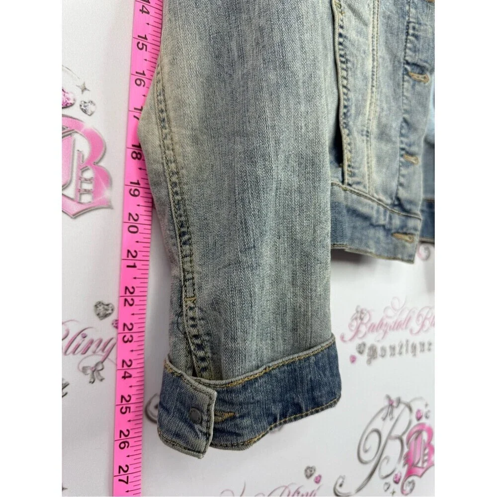 Mavi classic button