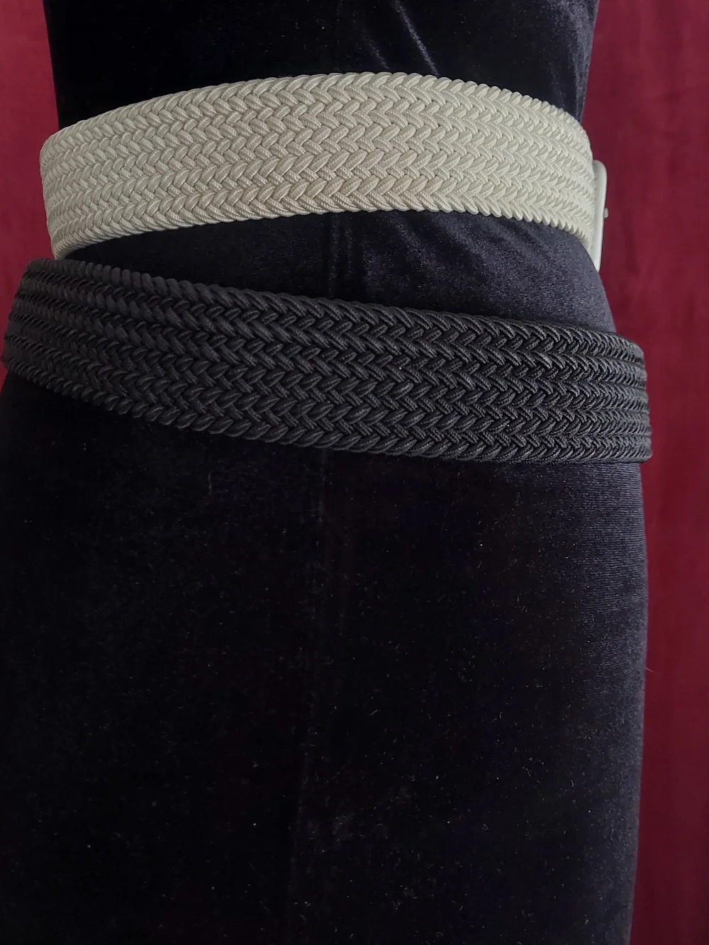 The Unbranded Brand excellent white belt