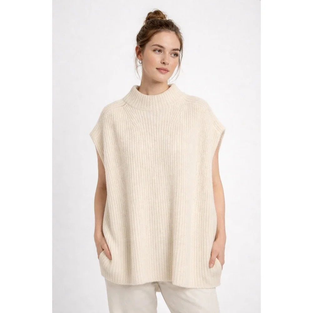 Banana Republic cream ribbed