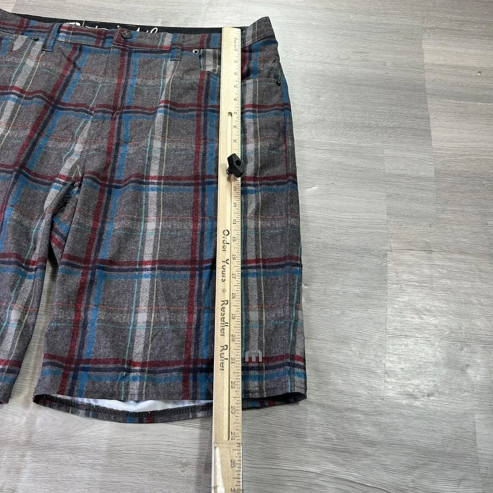 Travis Mathew ease brand