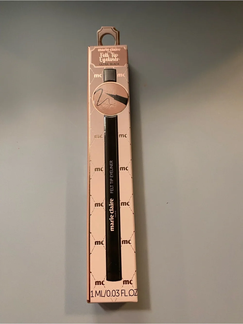 Ultra Black Felt Tip Eyeliner - Black