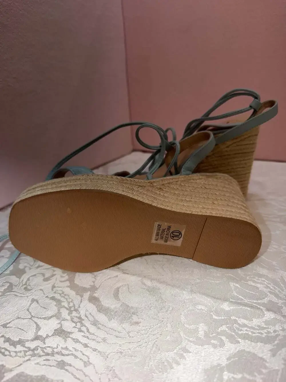 Unknown light blue