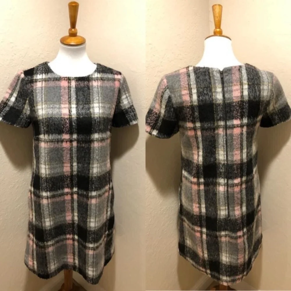 Anthropologie line dot